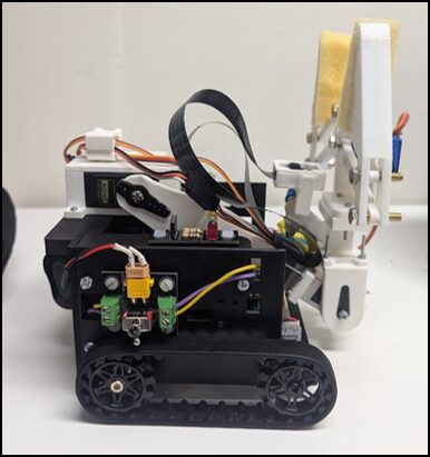 Side view of the robot showing how the full assembly fits within the 20x20x20cm envelope constraint